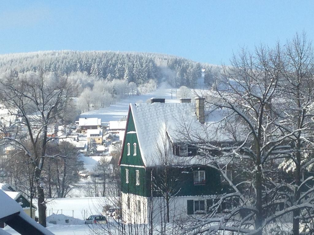 Hostel Im Osterzgebirge Altenberg Buitenkant foto